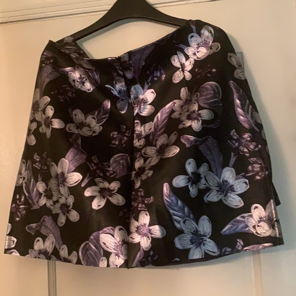 100% polyurethane ruffled mini skirt - Picture 6 of 6